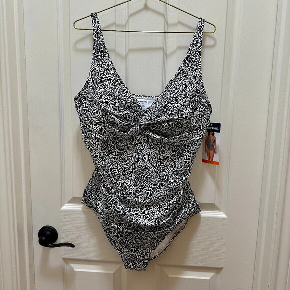 New Lands' End One Piece Swimsuit Size XXL Paisley Printed UPF 50 Feminine Beach - Picture 1 of 12